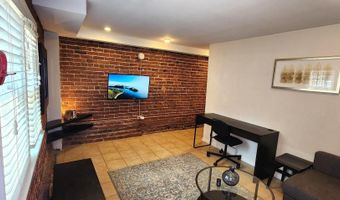 1211 33RD St NW A, Washington, DC 20007