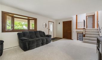 13795 Overcrest St NE, Alliance, OH 44601