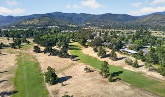738 Fairway Ct, Ashland, OR 97520