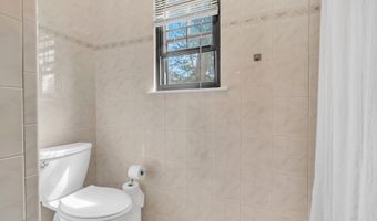 86 Bradford Ct, Aberdeen, NJ 07747
