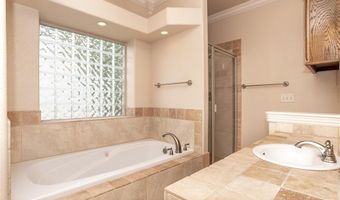 1103 SE Phoenix St, Bentonville, AR 72712