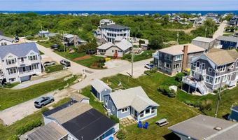 11 Woodruff St, Narragansett, RI 02882