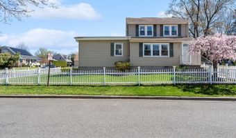42 Lake Blvd, Aberdeen Twp., NJ 07747