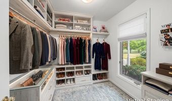 4055 Pontiac Trl, Ann Arbor, MI 48105