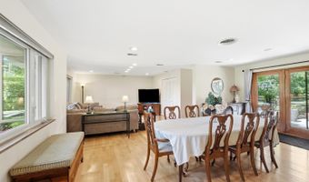 8520 Arborcrest Dr, Amberley, OH 45236