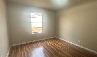 1810 Mountain Shadow Dr, Carlsbad, NM 88220