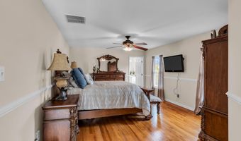 29 Tupelo Rd, Bayville, NJ 08721