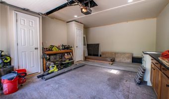 2730 Chelsea Dr, Akron, OH 44312