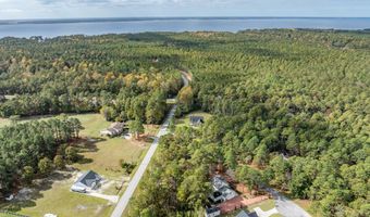 74 Driftwood Ct, Arapahoe, NC 28510