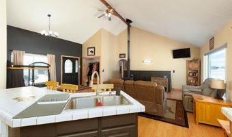 5 MARK Cir, Boulder, WY 82923