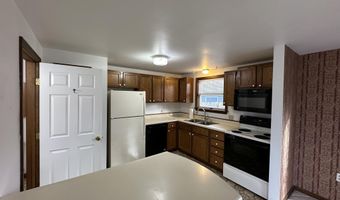 90 Baldwin Dr, Bangor, ME 04401