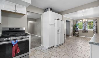2875 S Madison Ave, Aurora, MO 65605