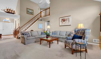 18 Peaksail Dr, Bayville, NJ 08721