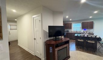 173 Eagle Cir, Amherst, OH 44001