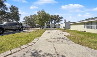 58 Leisure Dr, Auburndale, FL 33823