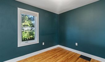 63 Birch Ct, Burlington, VT 05408