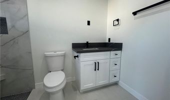 949 Harbor Dr, Bullhead City, AZ 86442