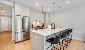 340 W 2nd St 3, Boston, MA 02127