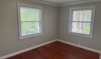 16 Canterbury, Athens, OH 45701