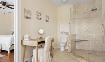 3958 Post Rd 11, Warwick, RI 02886