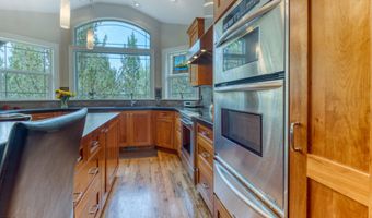 3511 NW Braid Dr, Bend, OR 97703