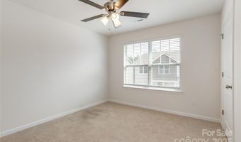 15 Virginia Commons Dr, Arden, NC 28704