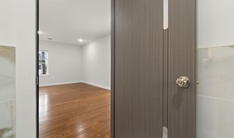 41 E 16TH St 2, Bayonne, NJ 07002