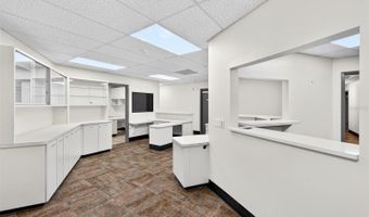 220 N WESTMONTE Dr A, Altamonte Springs, FL 32714