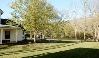 6800 Thornapple River Dr SE, Alto, MI 49302