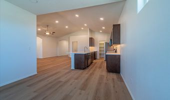 761 SPYGLASS Dr, Bandon, OR 97411