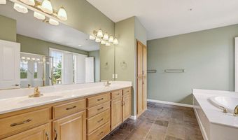461 Holly St, Ashland, OR 97520