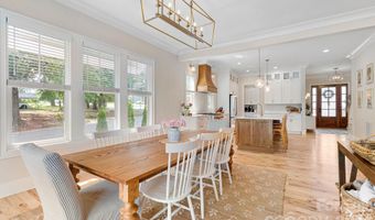 2800 Hilliard Dr, Charlotte, NC 28205