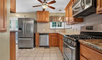 3912 Lake Rd W, Ashtabula, OH 44004