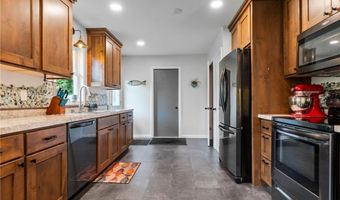 712 Shady Ln SW, Alexandria, MN 56308
