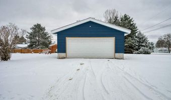 98 South Dr, Babbitt, MN 55706