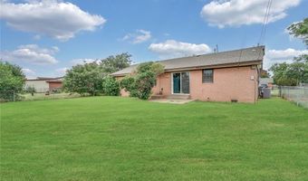 1404 Polk St, Altus, OK 73521