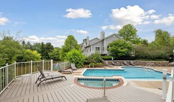 4274 Hillside Dr, Ann Arbor, MI 48105