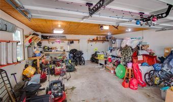5204 Pin Oak Dr, Alton, IL 62002