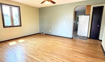 704 S Harrison St, Aberdeen, SD 57401