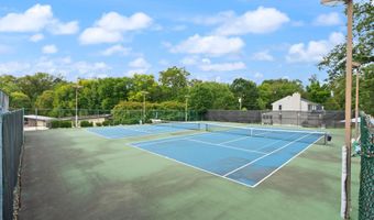 217 N EMERSON St, Arlington, VA 22203