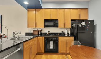 2363 CHAMPLAIN St NW 3, Washington, DC 20009
