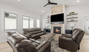 5712 CARMEL Dr, Cheyenne, WY 82009