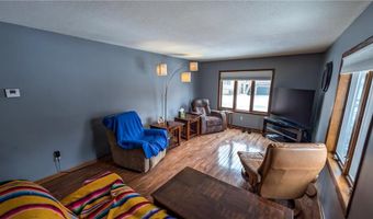 1918 Bayview Dr, Albert Lea, MN 56007