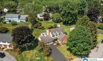 2892 Edgemont Dr, Allentown, PA 18103