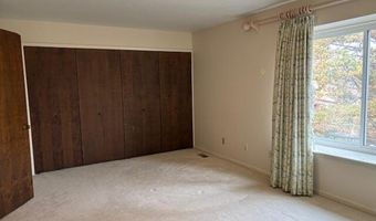 2547 Meade Ct, Ann Arbor, MI 48105