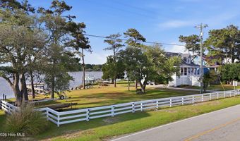 3756 Janiero Rd, Arapahoe, NC 28510