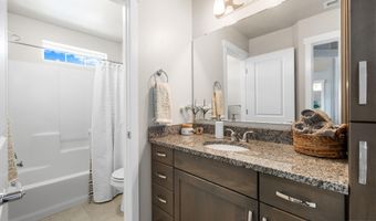 9176 W Tillamook Dr, Boise, ID 83709