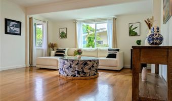 614 Ululani St, Kailua, HI 96734