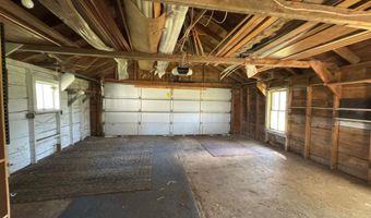 1504 S State, Applegate, MI 48401