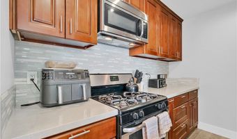 5700 Etiwanda Ave 252, Los Angeles, CA 91356